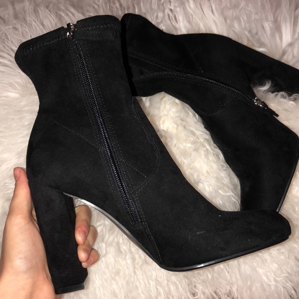 STEVE MADDEN SOCK BOOTIES